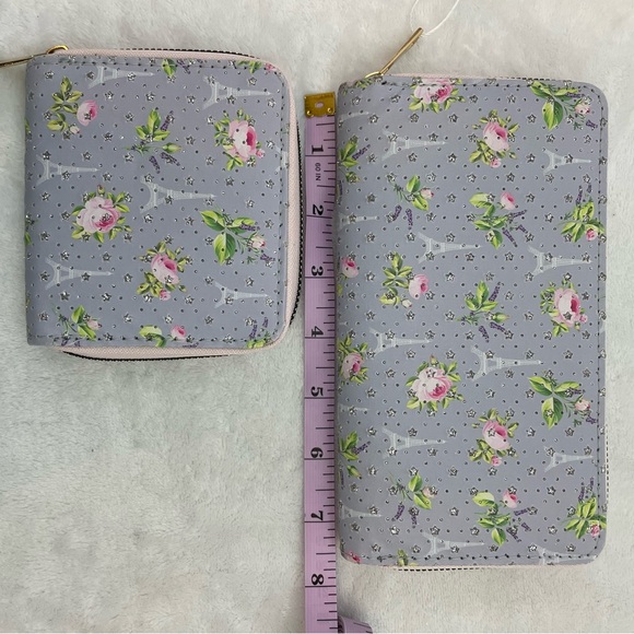 Mother/Daughter Matching Wallet Set - Picture 2 of 5